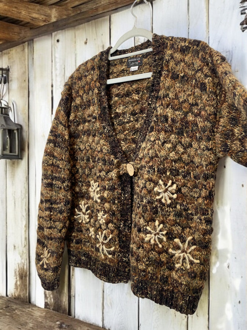Hand knitting cardigan